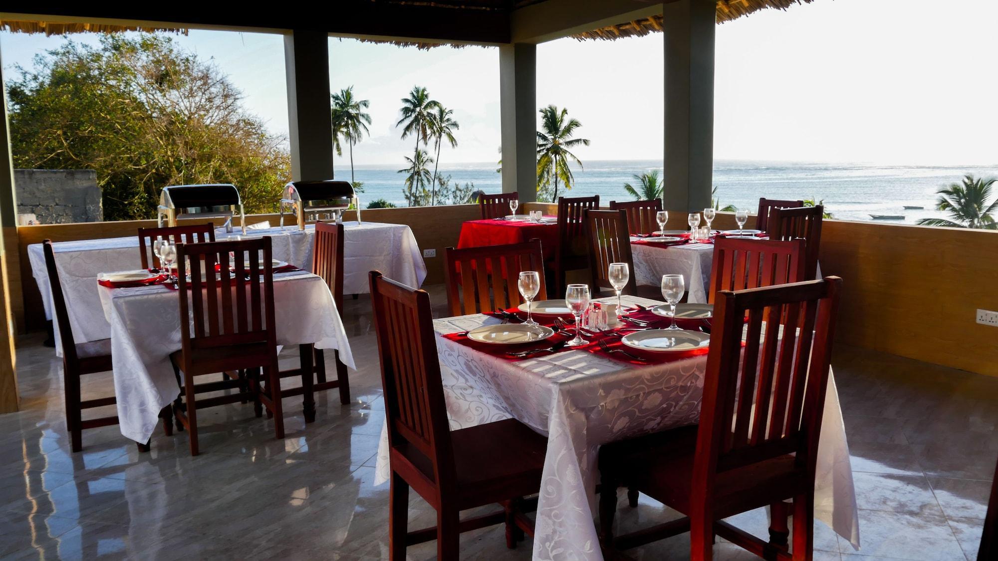 Sea Crest 3* Kiwengwa (Zanzibar)