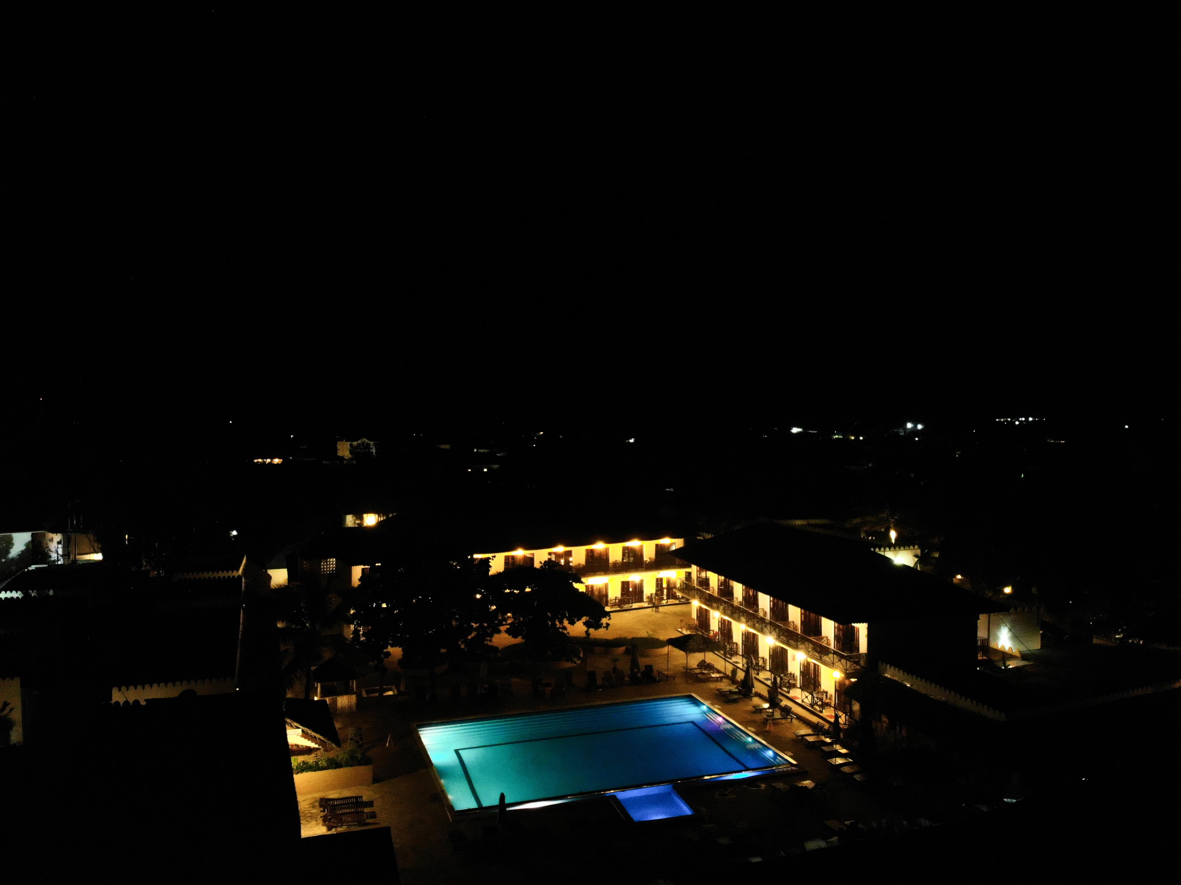 Amaan Hotel