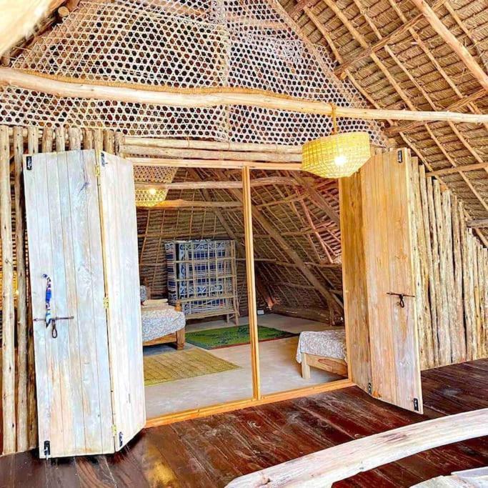 Kitambone House. A Window To The Ocean Villa *