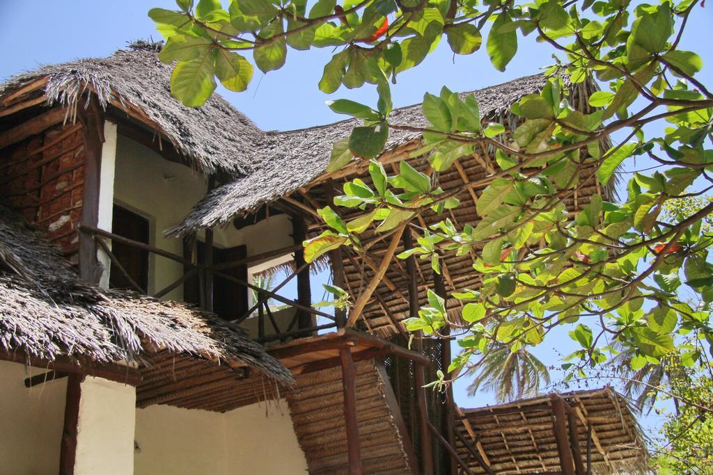 Kajibange Bar And 3* Zanzibar