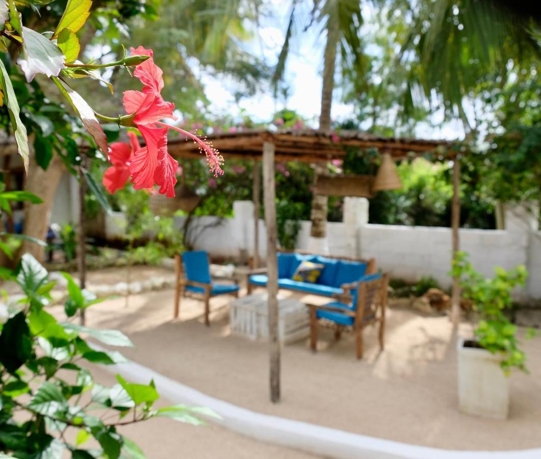 Bahati Hotel 3*