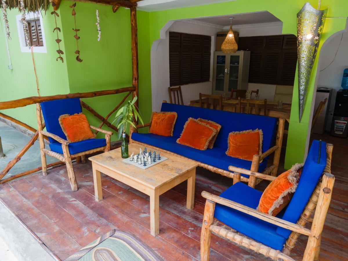 Msafara Lodge, *