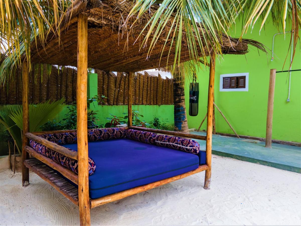Msafara Lodge, * Paje