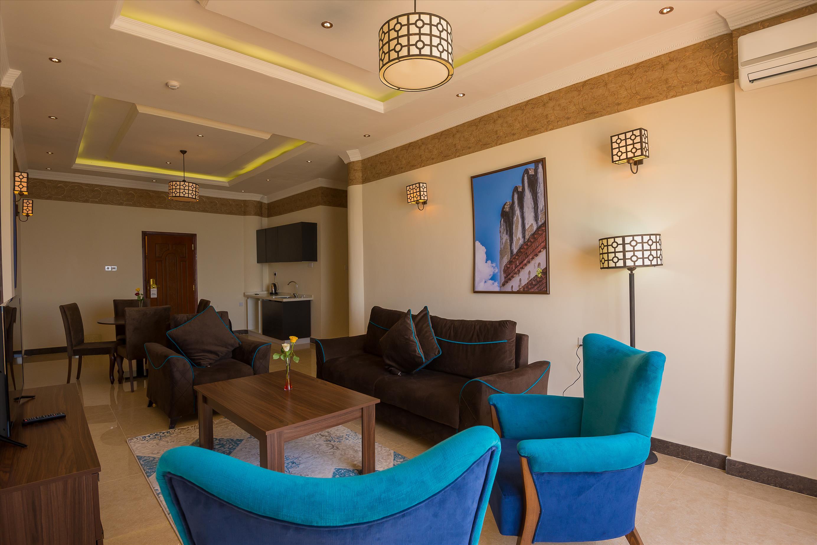 Golden Tulip 4*