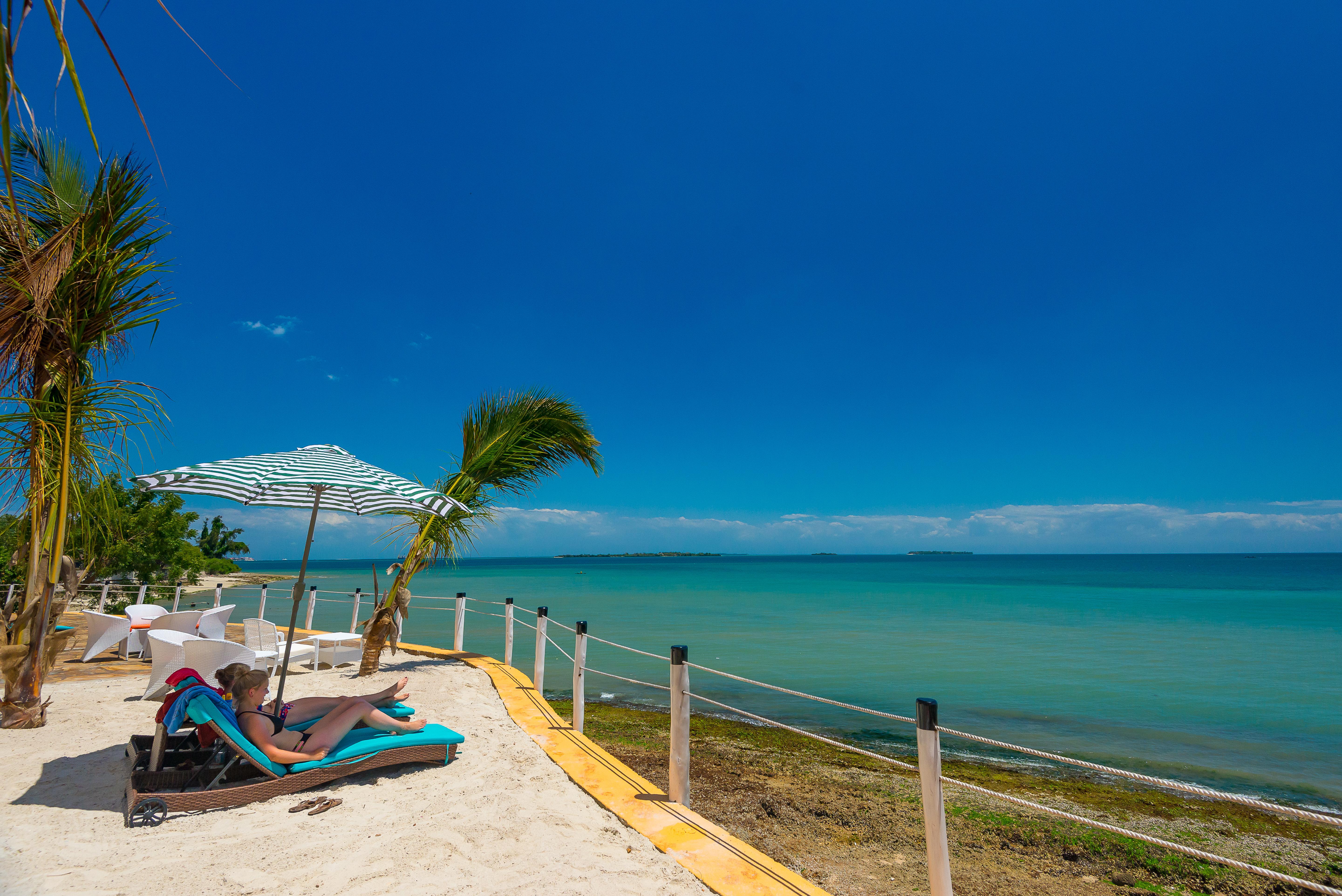 Golden Tulip Hotel 4*