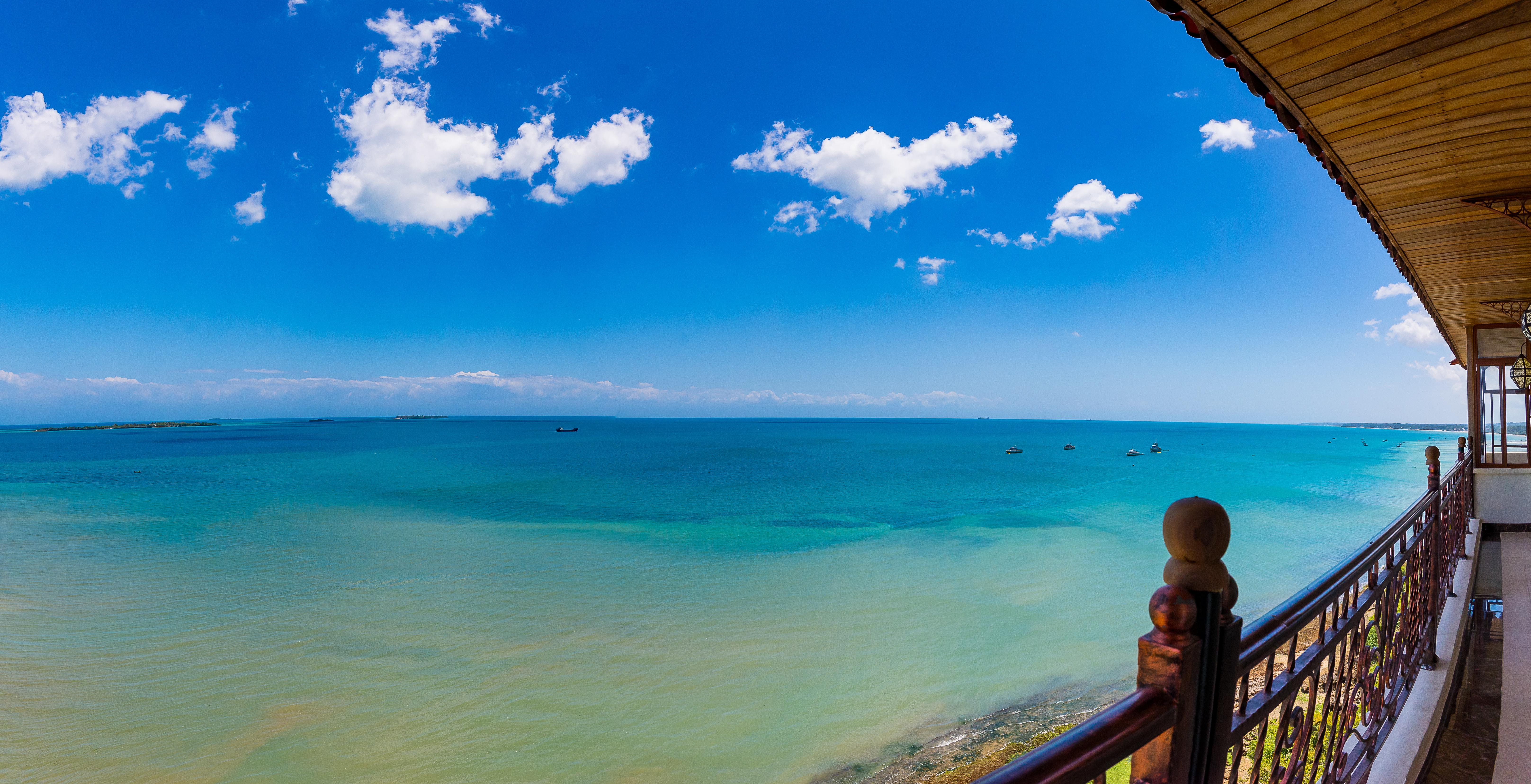 Hotel Golden Tulip 4*