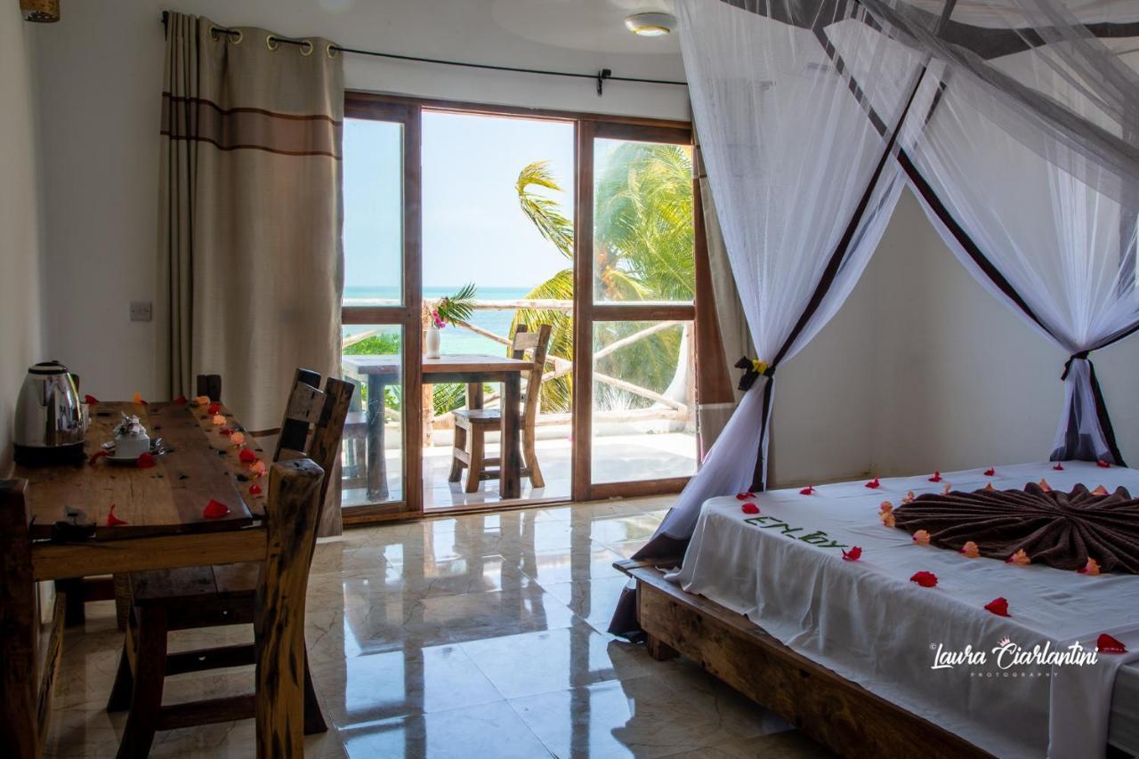 Uroa Zanzibar Vera By Moonshine Hotel Dikoni