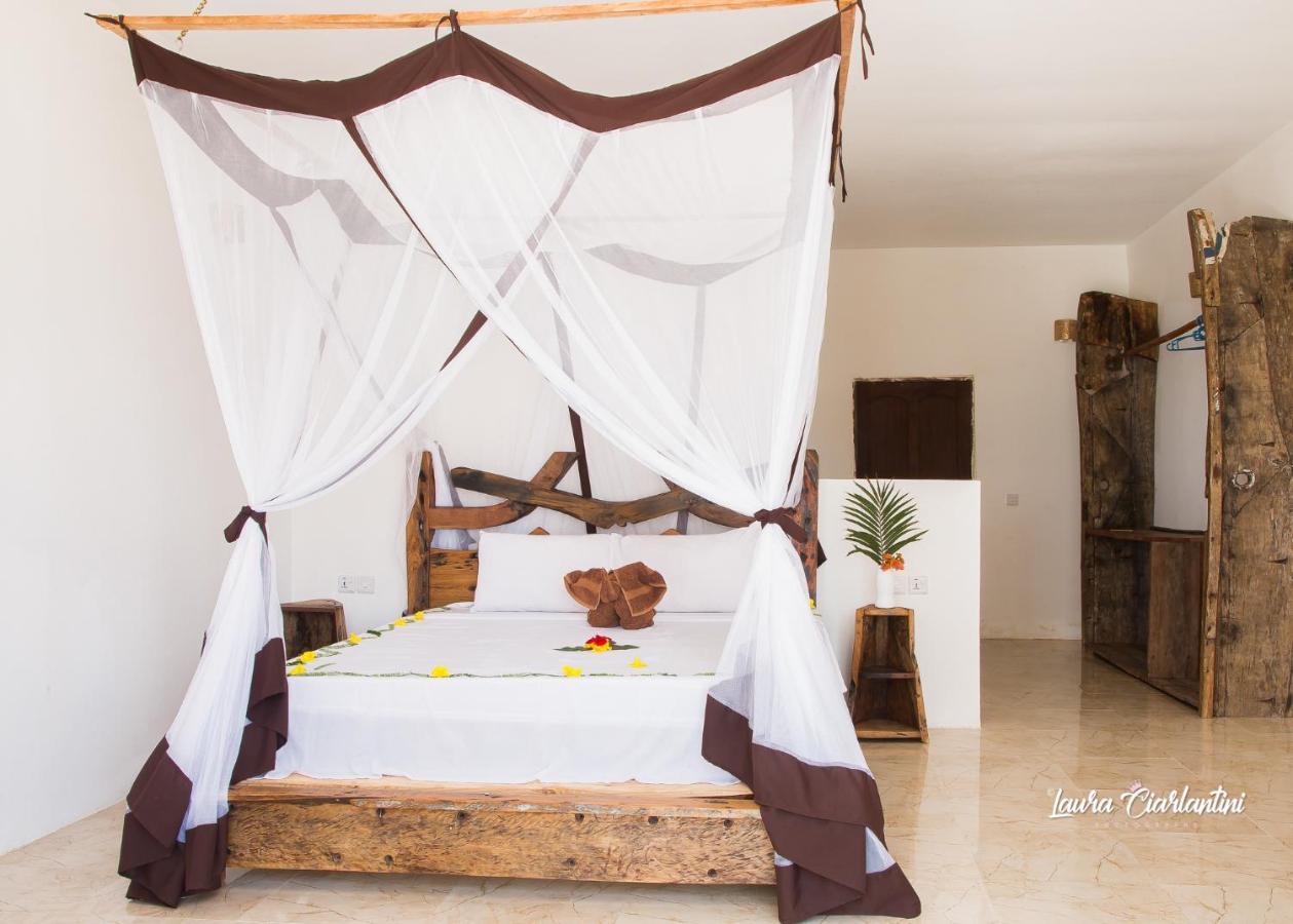 Uroa Zanzibar Vera By Moonshine Hotel Dikoni