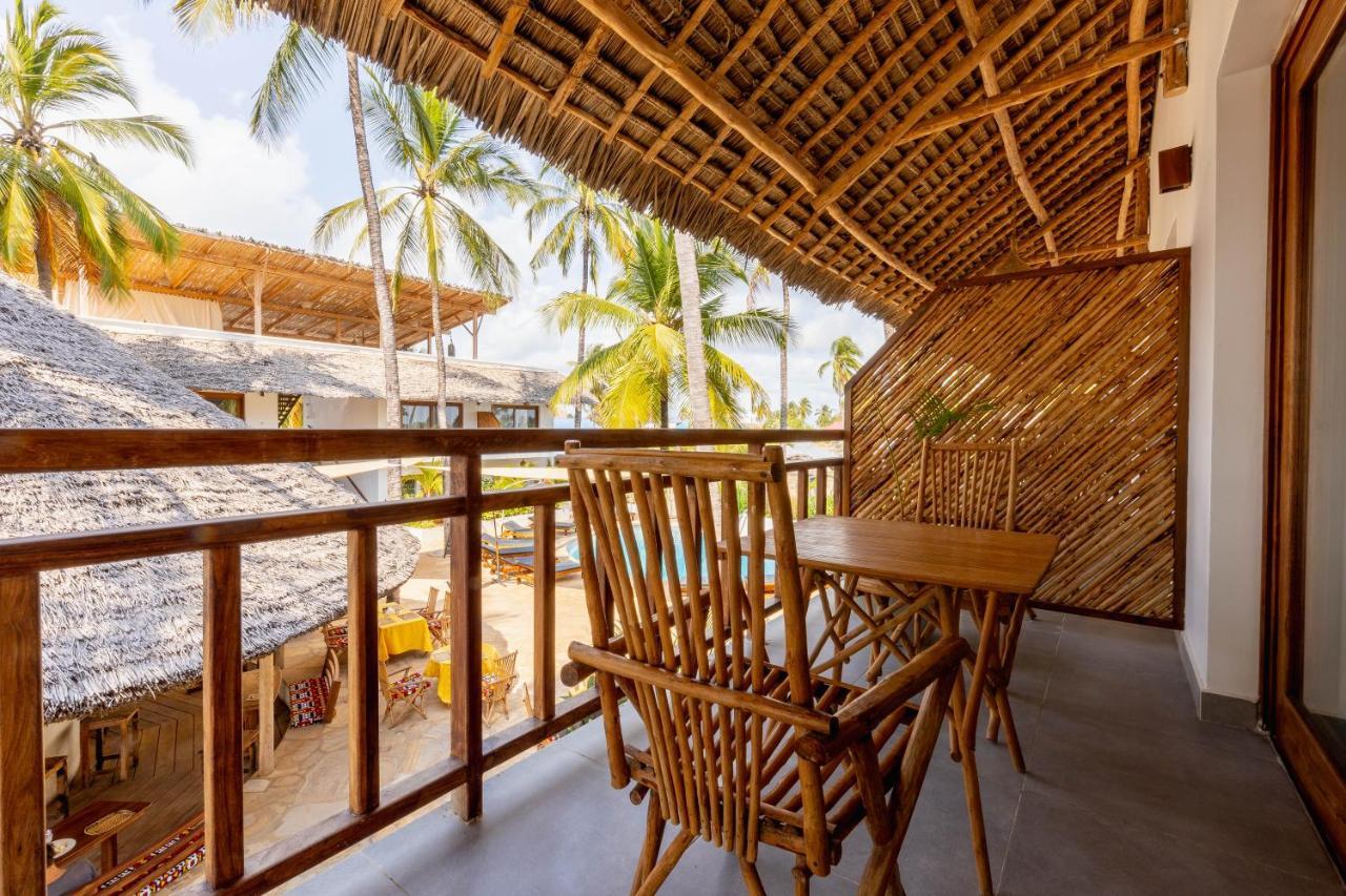 Hotel Aluna 4*