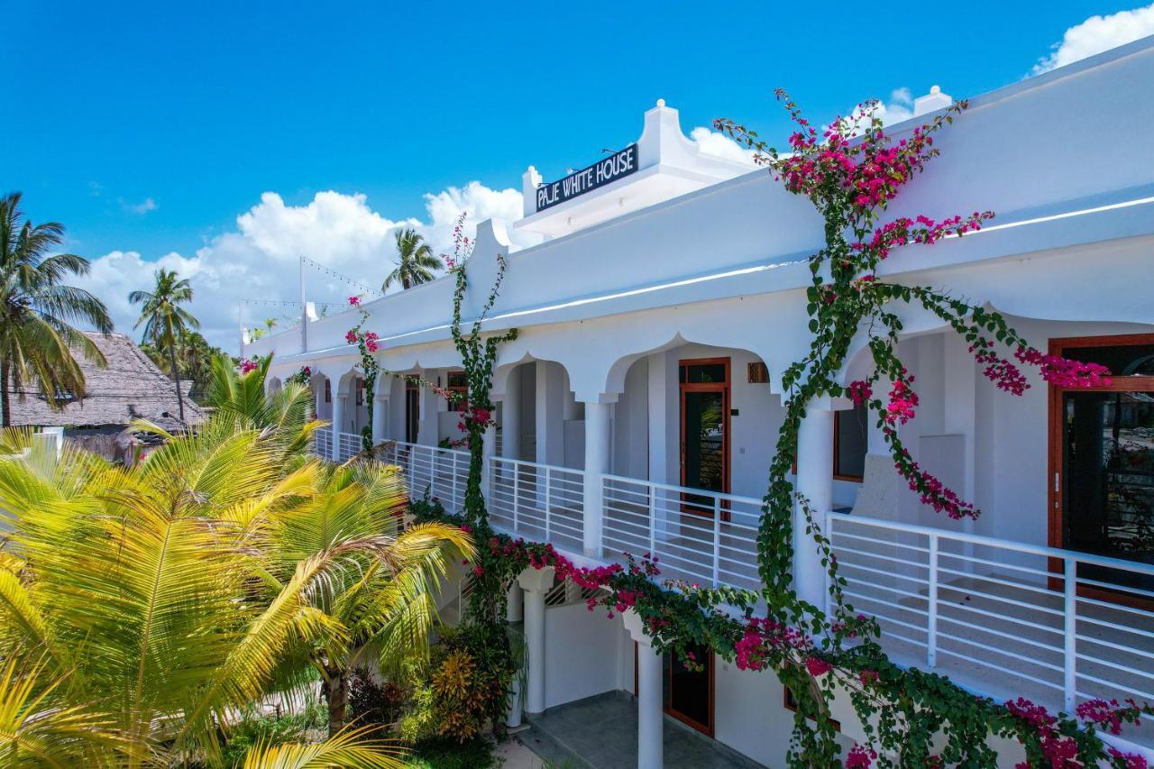Resort White House *