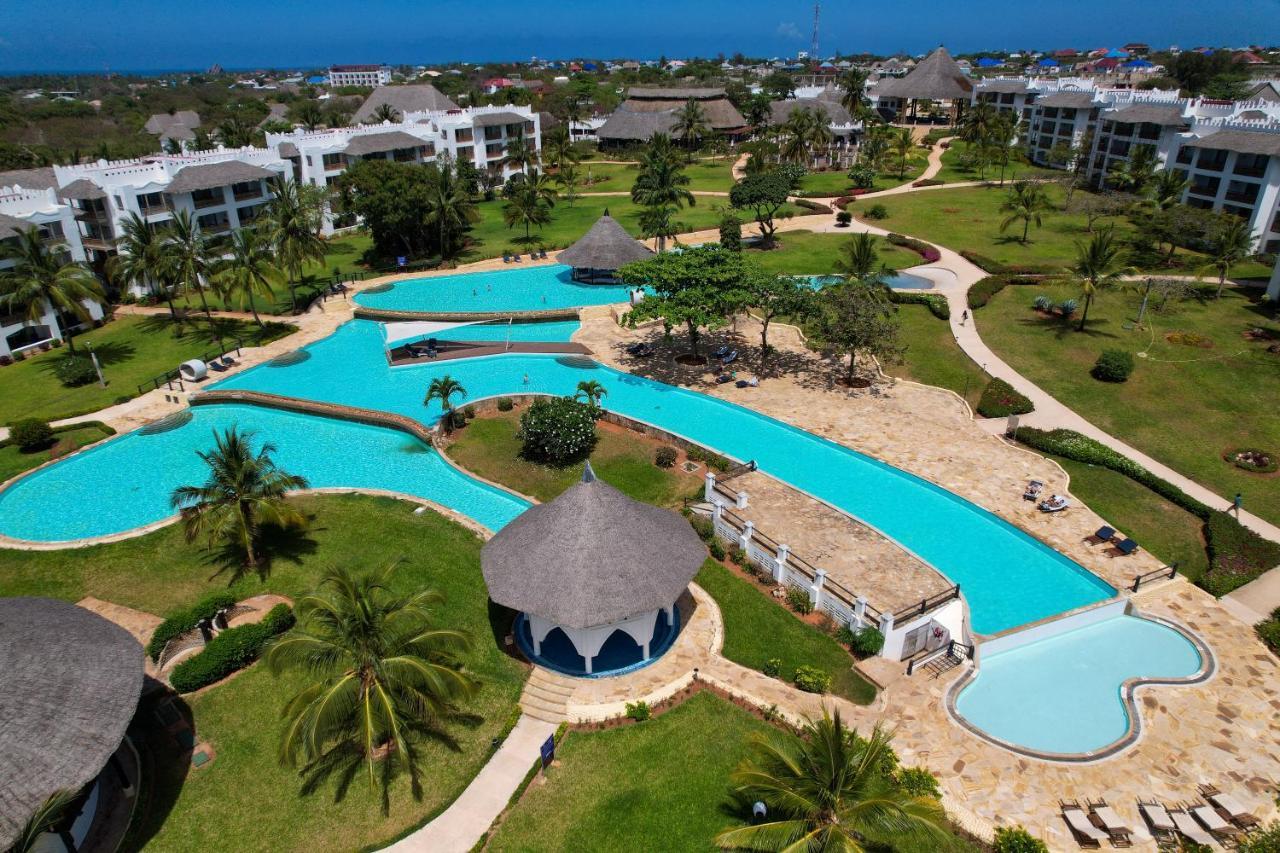 Resort Royal Zanzibar Beach 5*
