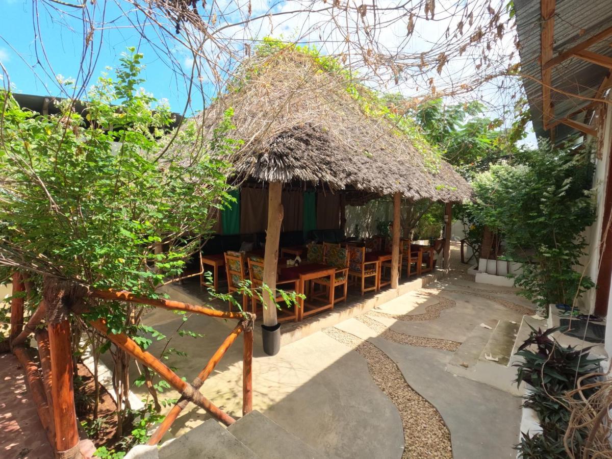 Bed & Breakfast Savi House *