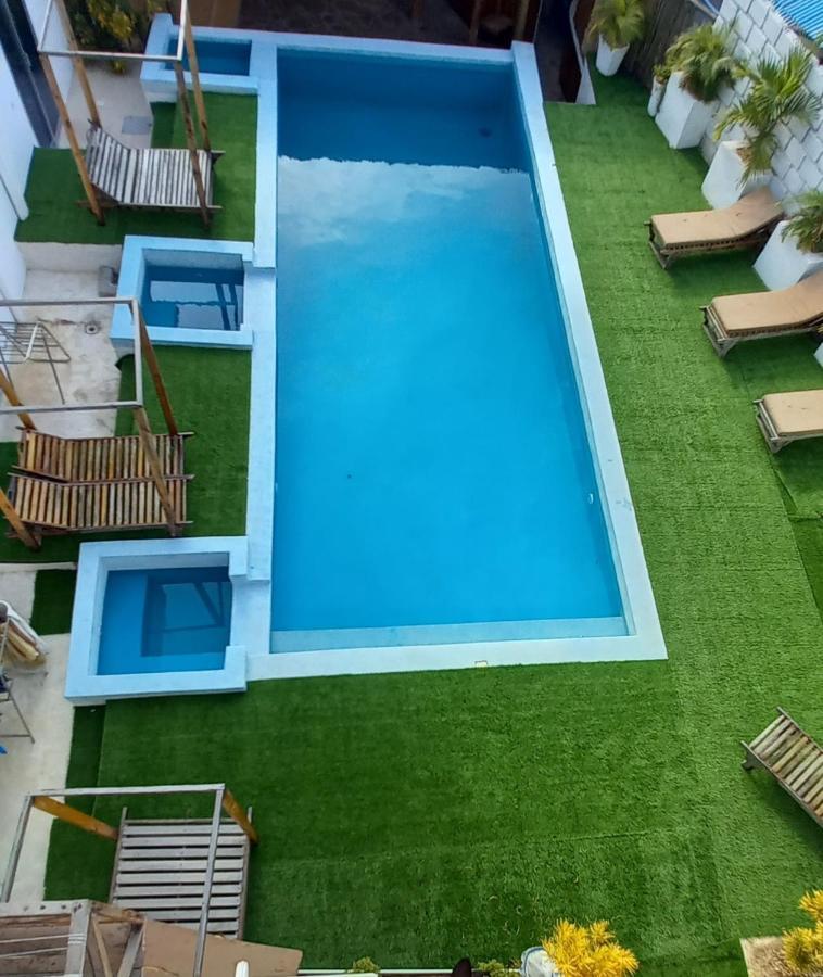 Tropicana Bed & Breakfast 3*