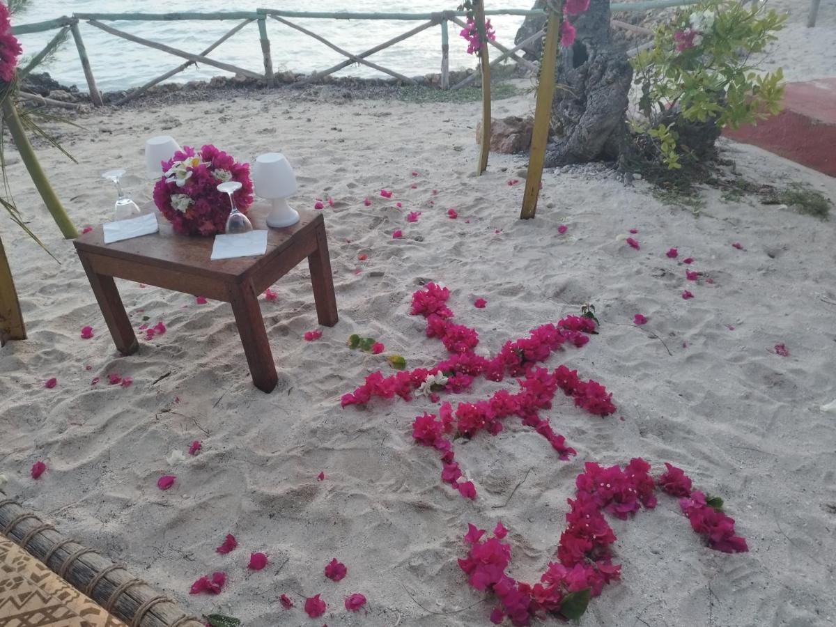 Coco Reef Hotel