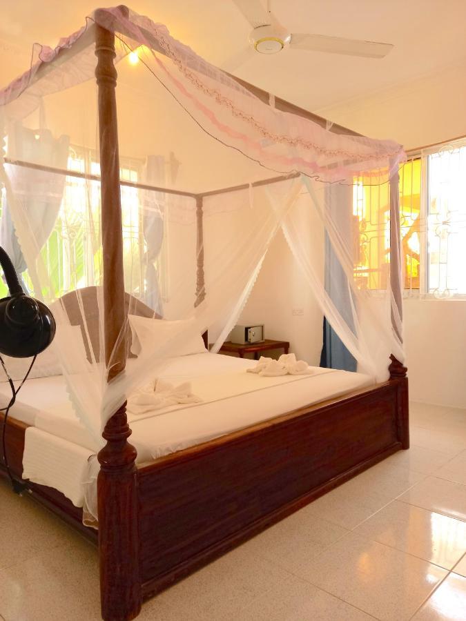 Atlas Hotel *