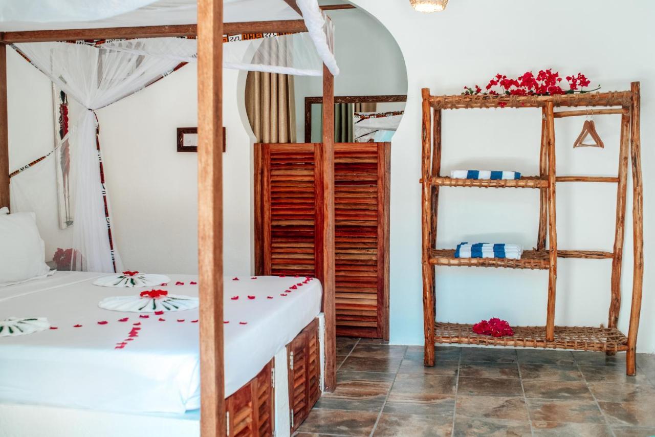 Hotel Dhow