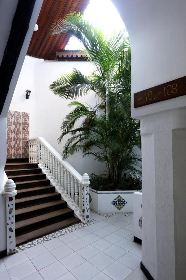 Horizon Palace Hotel