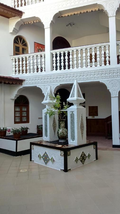 Horizon Palace Hotel
