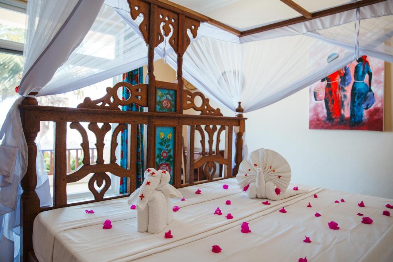 Hotel Mambo Paradise