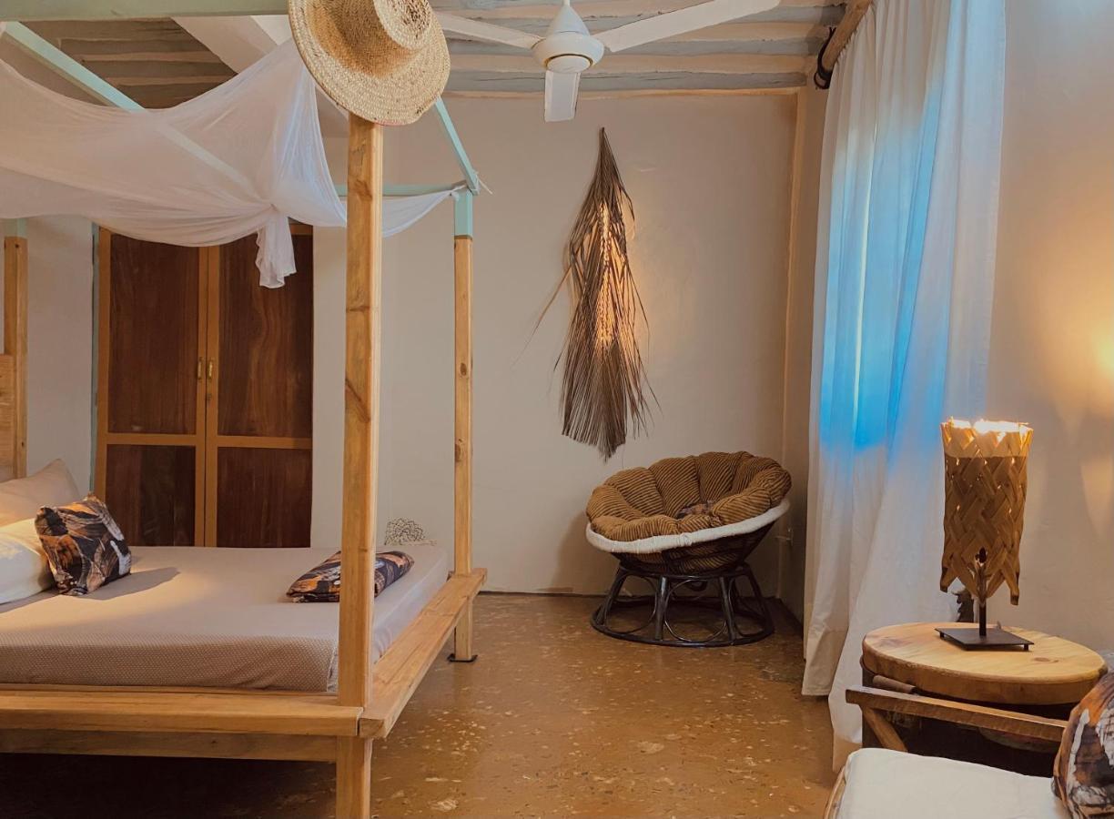Guest house Mama Root 2*