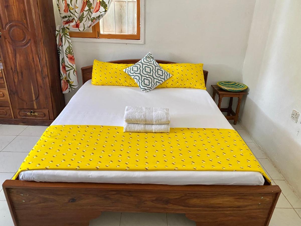 Aparthotel Victoria *