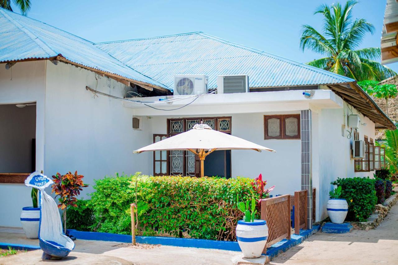 Ondo House Guest house