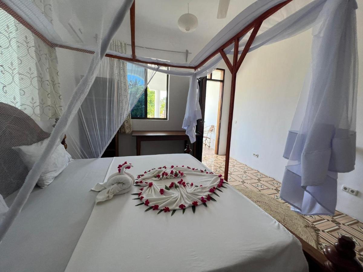 Mauwa House *