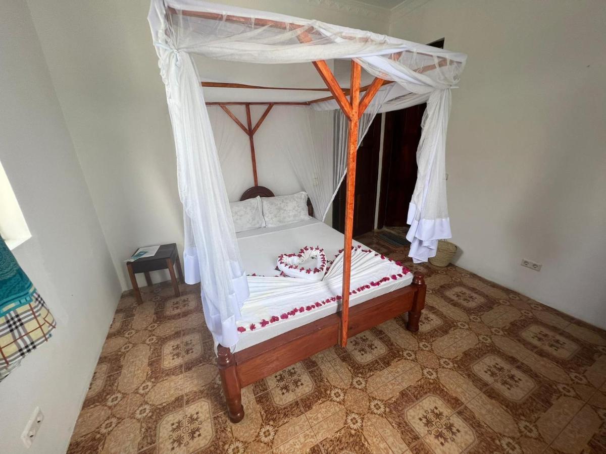 Mauwa House Guest house *