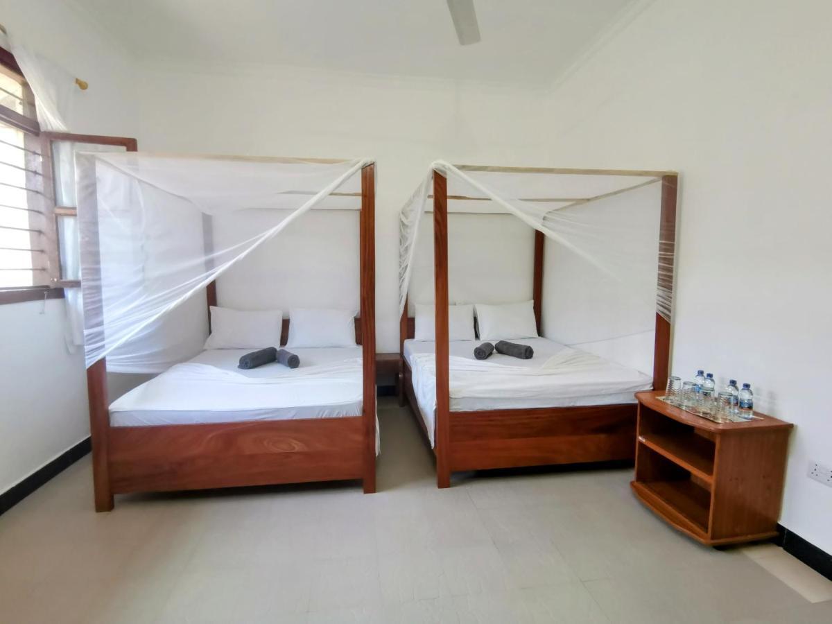 Savi House Bed & Breakfast