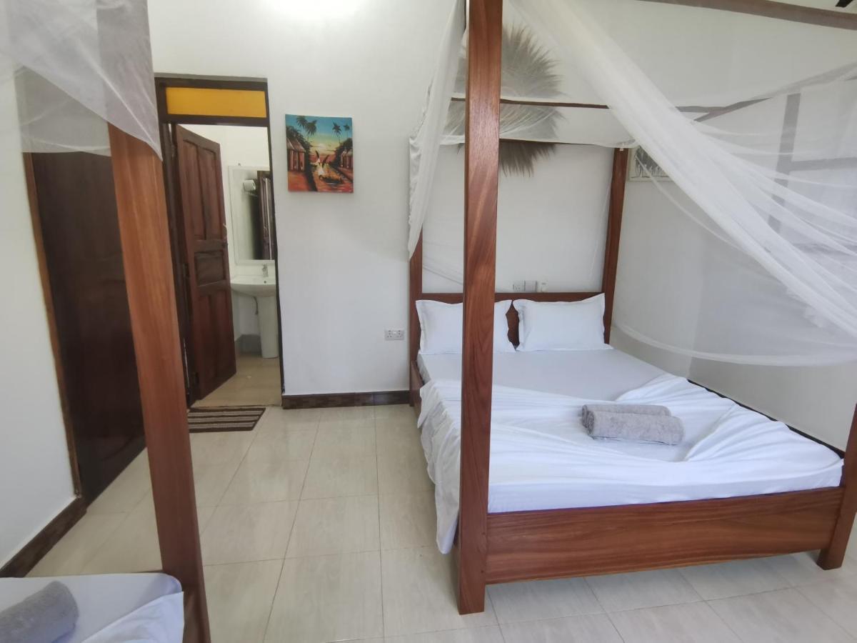 Savi House Bed & Breakfast Nungwi