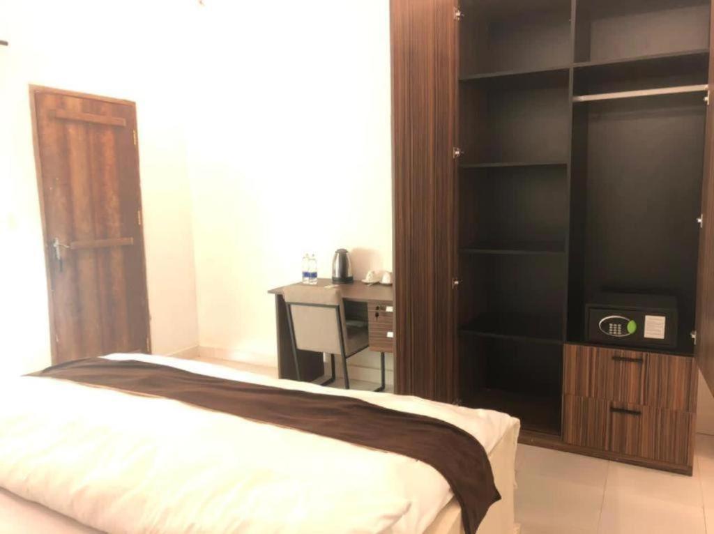 Sunseabar Kendwa