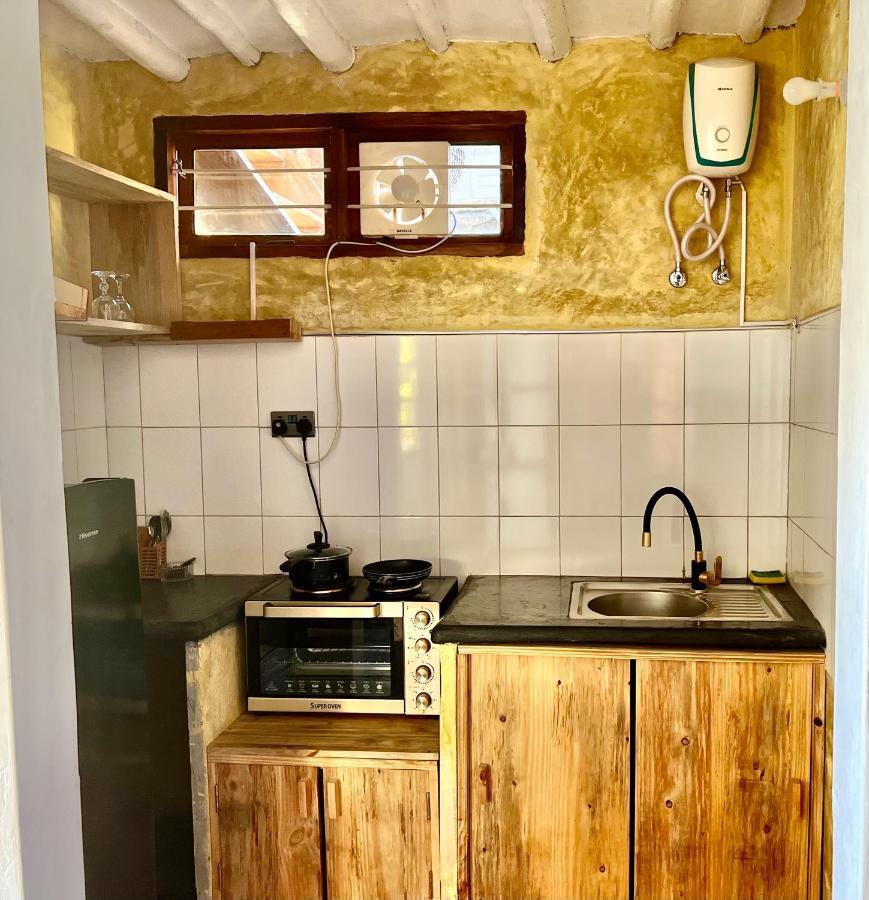 Barabara House