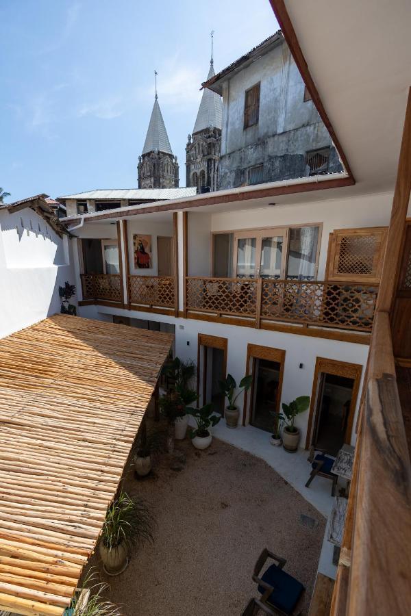 Sharazad Wonders Boutique * Zanzibar