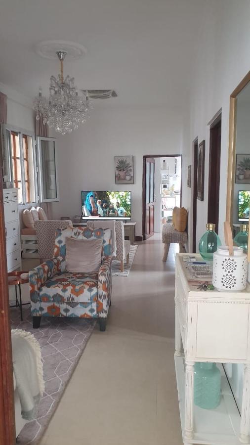 A Cozy 2 Bedroom In Stone Town Apartment