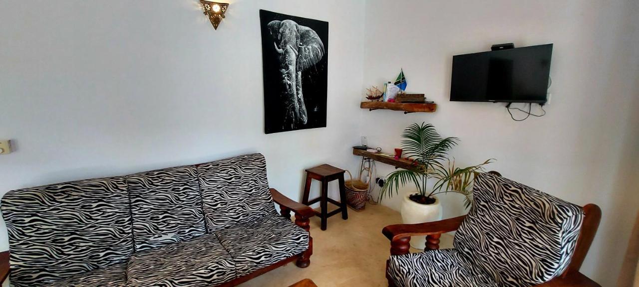 Apartment Moyo *