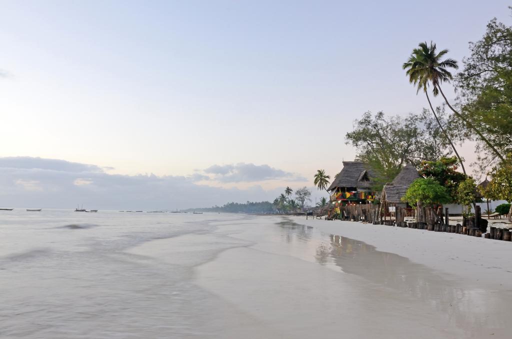 Hotel Kaure Sand Beach