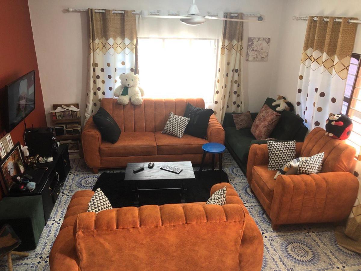 Homestay Anayah House *
