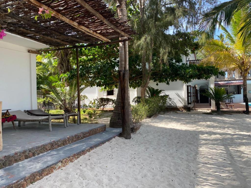 Moonshine Boutique Hotel