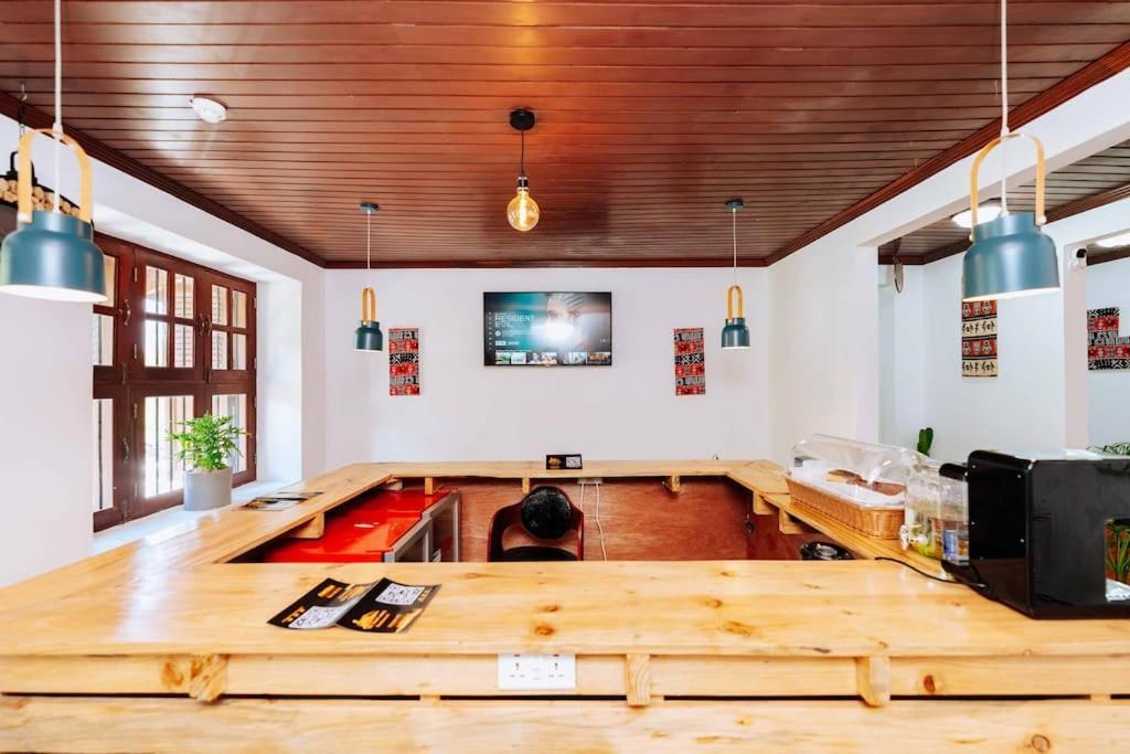 Penthouse - At The Train's House Apartment