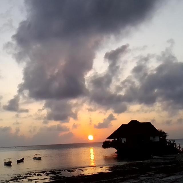 Bibi Mrembo Guest house *