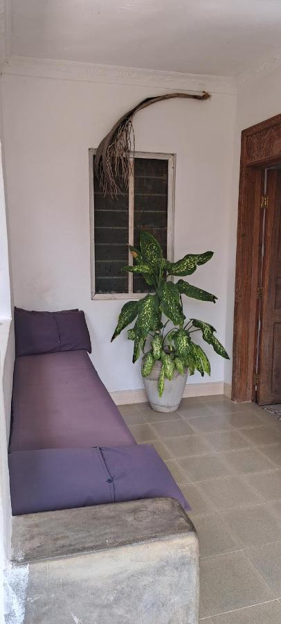 Homestay Karara House