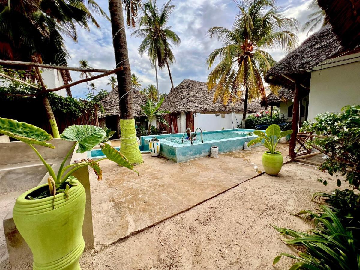 Resort Jambiani White Sands 3*