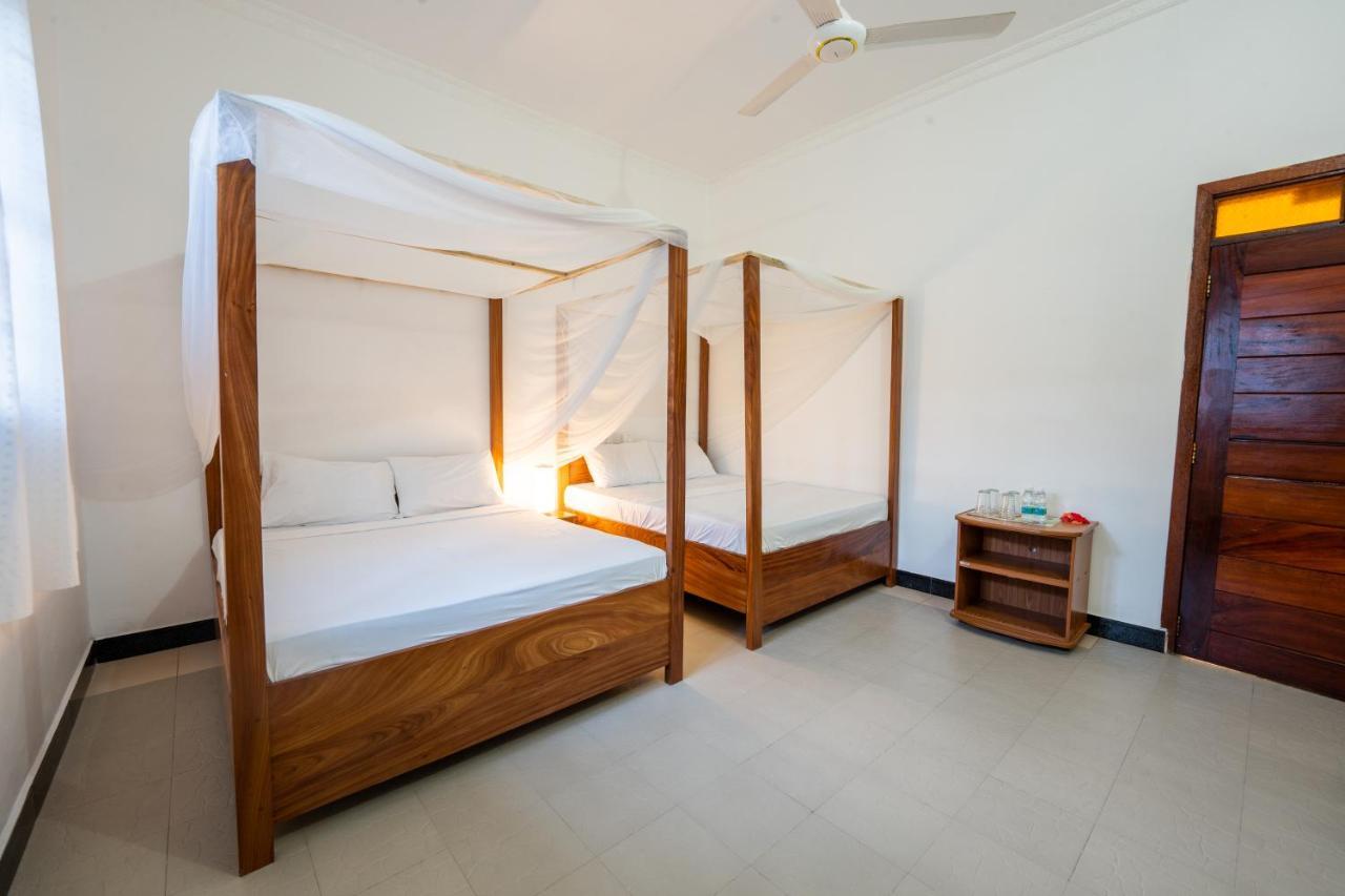 Savi House Bed & Breakfast *