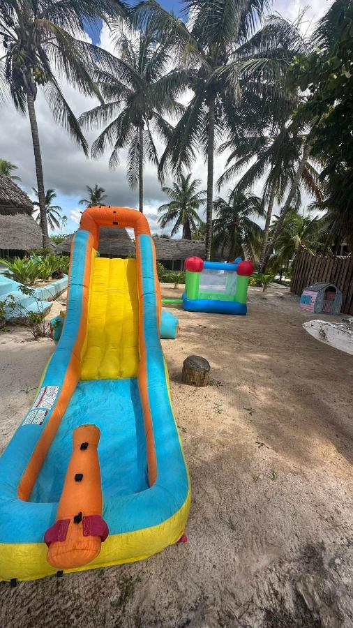 Mambo Villas Hotel