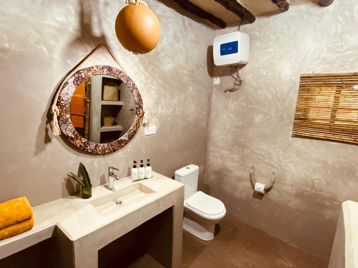 Mama Root Guest house