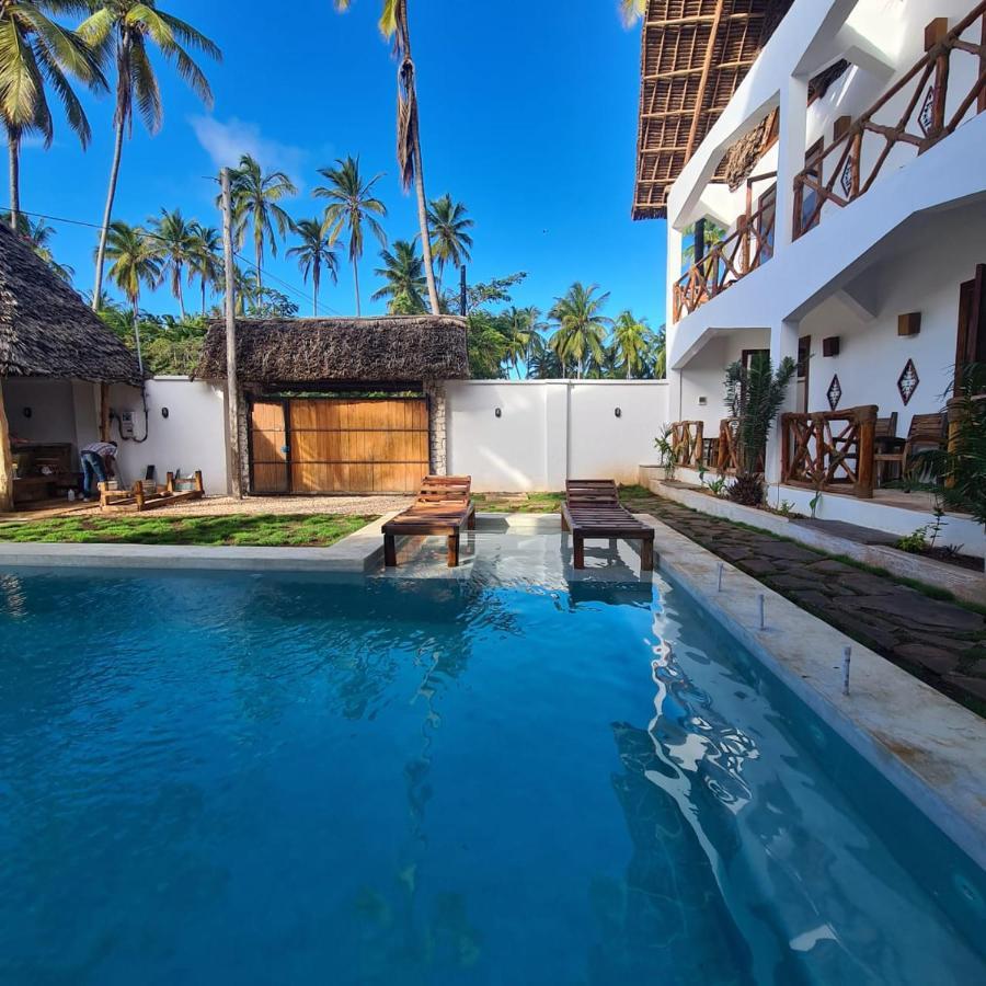 Lodge Mambo *