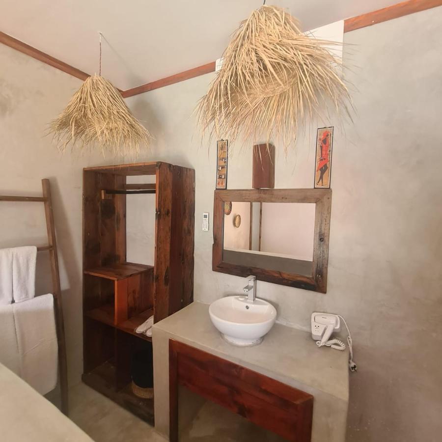 Lodge Mambo Pwani Mchangani