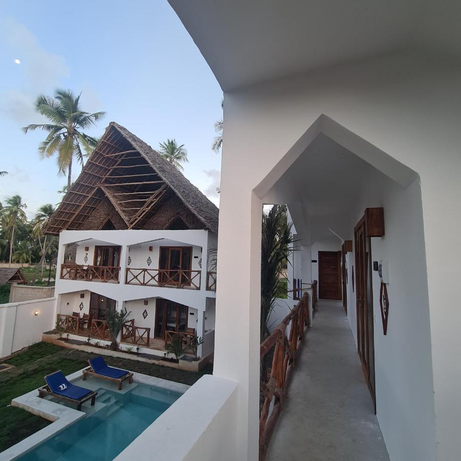 Mambo Lodge