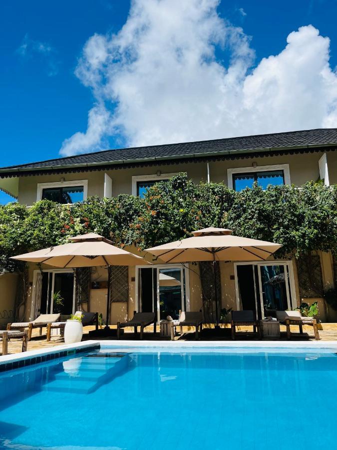 Ebb & Flow Bed & Breakfast Paje