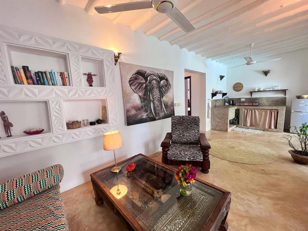 Moyo Apartment Pwani Mchangani